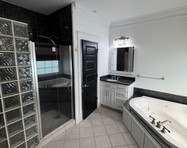 701 Mcdonald Avenue - Photo Thumbnail 22
