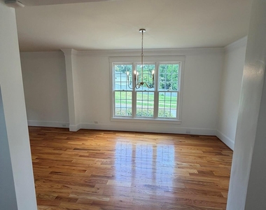 701 Mcdonald Avenue - Photo Thumbnail 8