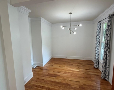 701 Mcdonald Avenue - Photo Thumbnail 6