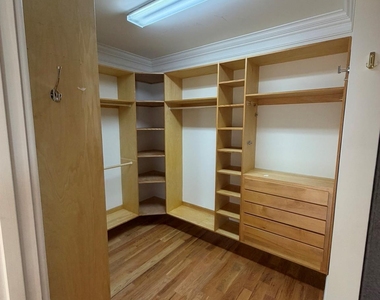 701 Mcdonald Avenue - Photo Thumbnail 20