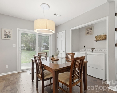 1706 Dallas Avenue - Photo Thumbnail 8