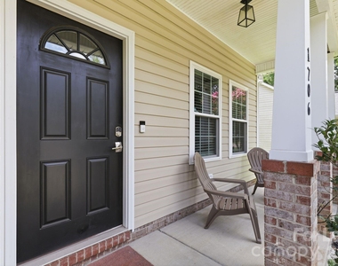 1706 Dallas Avenue - Photo Thumbnail 4