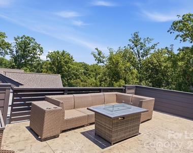 2428 Runnymede Lane - Photo Thumbnail 43