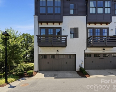 2428 Runnymede Lane - Photo Thumbnail 45