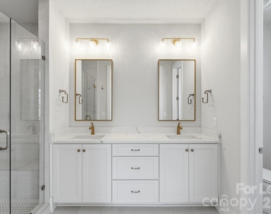 2428 Runnymede Lane - Photo Thumbnail 29