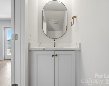 2428 Runnymede Lane - Photo Thumbnail 41