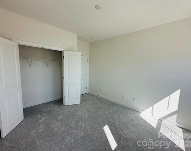 9234 Walnut Hill Road - Photo Thumbnail 23