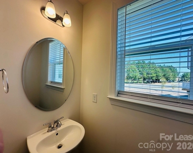 9234 Walnut Hill Road - Photo Thumbnail 16