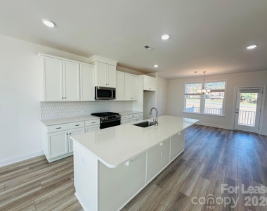 9234 Walnut Hill Road - Photo Thumbnail 5