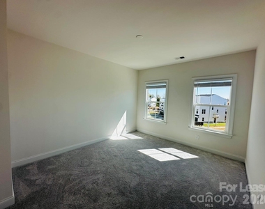 9234 Walnut Hill Road - Photo Thumbnail 20