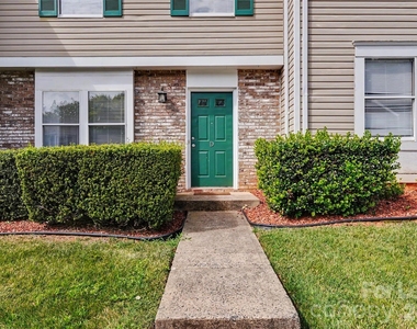 9626 Vinca Circle - Photo Thumbnail 20