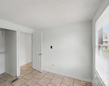 9626 Vinca Circle - Photo Thumbnail 12