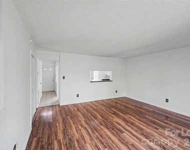 9626 Vinca Circle - Photo Thumbnail 18