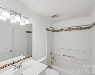 9626 Vinca Circle - Photo Thumbnail 5