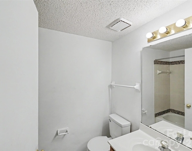 1624 Arlyn Circle - Photo Thumbnail 6