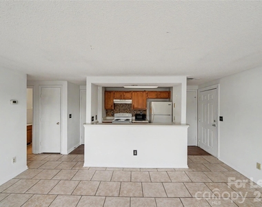 1624 Arlyn Circle - Photo Thumbnail 15