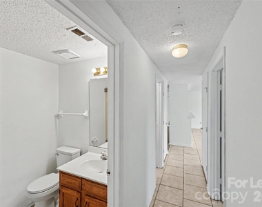 1624 Arlyn Circle - Photo Thumbnail 5