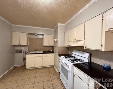 1144 Ellen Avenue - Photo Thumbnail 3