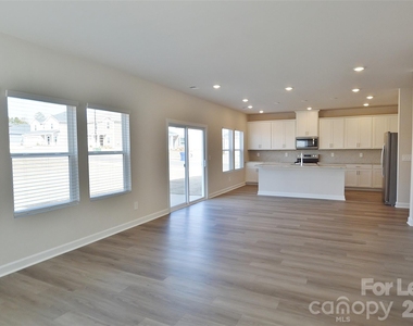 1537 Harper Landing Boulevard - Photo Thumbnail 19