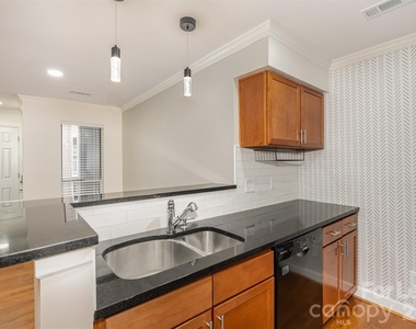 2516 Cranbrook Lane - Photo Thumbnail 8