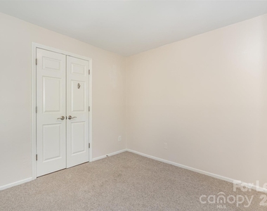 2516 Cranbrook Lane - Photo Thumbnail 17