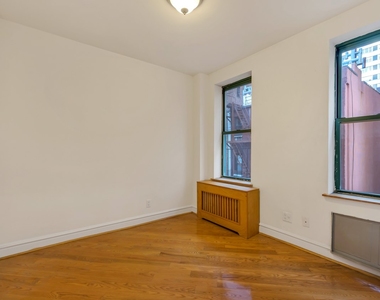 226 East 70th Street  - Photo Thumbnail 5