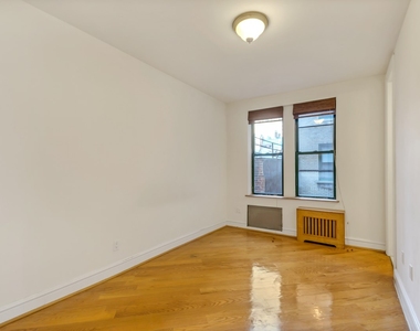 226 East 70th Street  - Photo Thumbnail 3