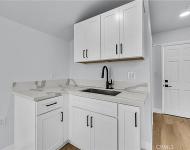 114 N Cornell Ave - Photo Thumbnail 7