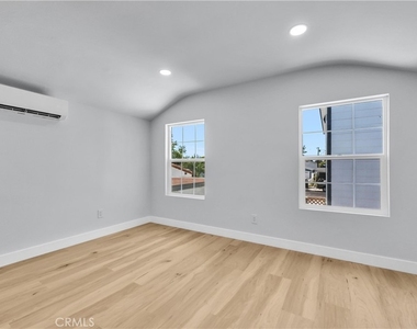114 N Cornell Ave - Photo Thumbnail 9