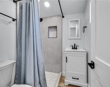 114 N Cornell Ave - Photo Thumbnail 5