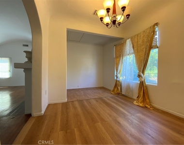 122 E Linda Vista Avenue - Photo Thumbnail 8