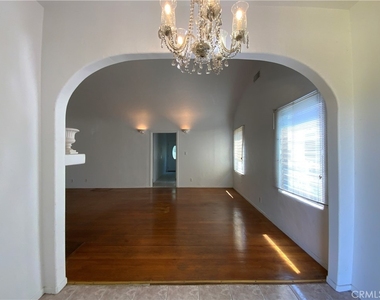 122 E Linda Vista Avenue - Photo Thumbnail 5