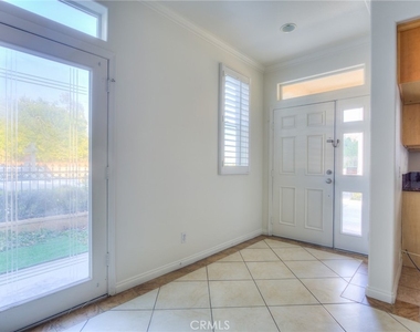 515 Florence - Photo Thumbnail 1