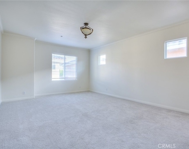 515 Florence - Photo Thumbnail 20