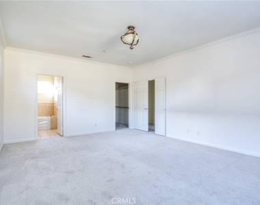 515 Florence - Photo Thumbnail 13