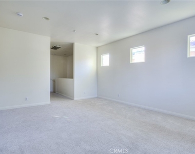 515 Florence - Photo Thumbnail 18