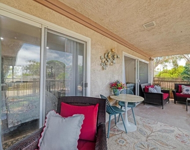 660 Sunfish Way - Photo Thumbnail 32