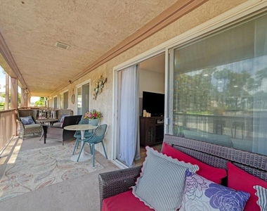660 Sunfish Way - Photo Thumbnail 30