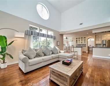 1089 Village Drive - Photo Thumbnail 9