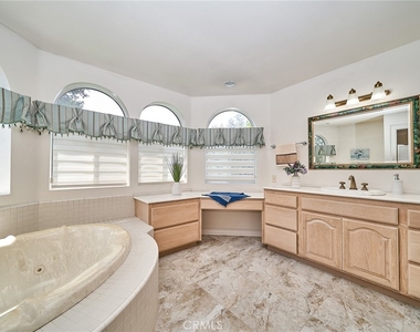 1089 Village Drive - Photo Thumbnail 29