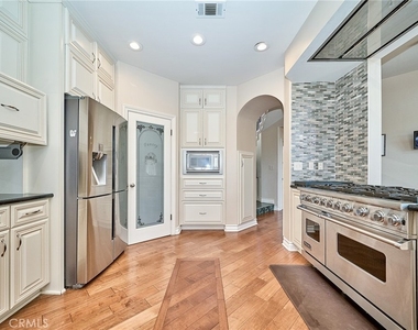 1089 Village Drive - Photo Thumbnail 14