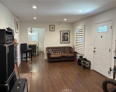 12917 Gladstone - Photo Thumbnail 2