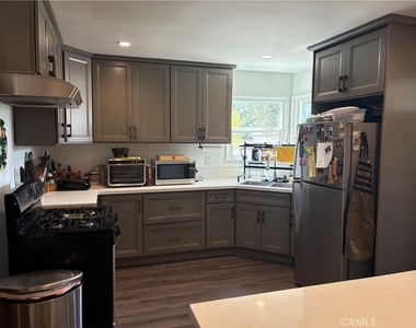 12917 Gladstone - Photo Thumbnail 4