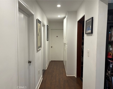 12917 Gladstone - Photo Thumbnail 5