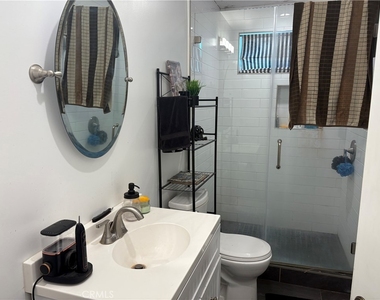 12917 Gladstone - Photo Thumbnail 7