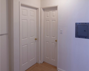 331 Cameron - Photo Thumbnail 8