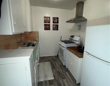 241 E Washington - Photo Thumbnail 1
