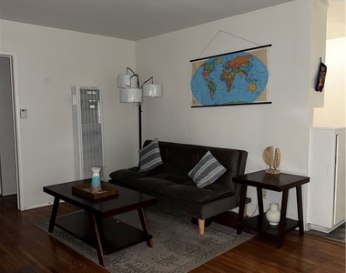 241 E Washington - Photo Thumbnail 2