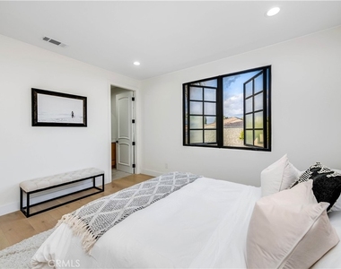 4906 Rubio Avenue - Photo Thumbnail 50