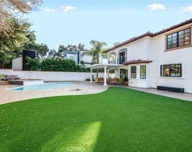 4906 Rubio Avenue - Photo Thumbnail 32